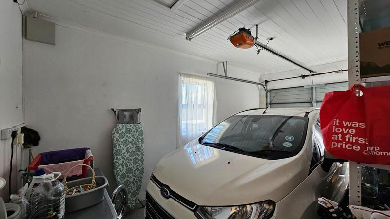 2 Bedroom Property for Sale in Velddrif Western Cape